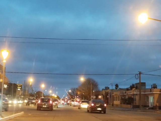 Alerta amarilla por viento para casi todo este lunes